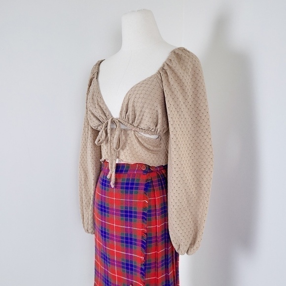 *FREE w/ purchase* Urban Romantics eyelet puff sleeve crop top long sleeve - Picture 7 of 7